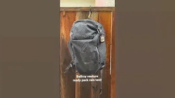 Rain test! Bellroy venture ready pack 26L in the rain for about 7mins. Subscribe to see the results!